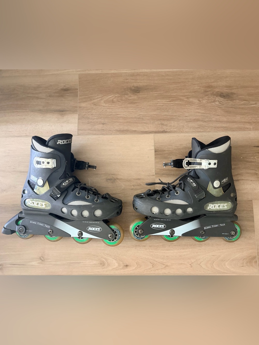 Mens Black Roller Skates